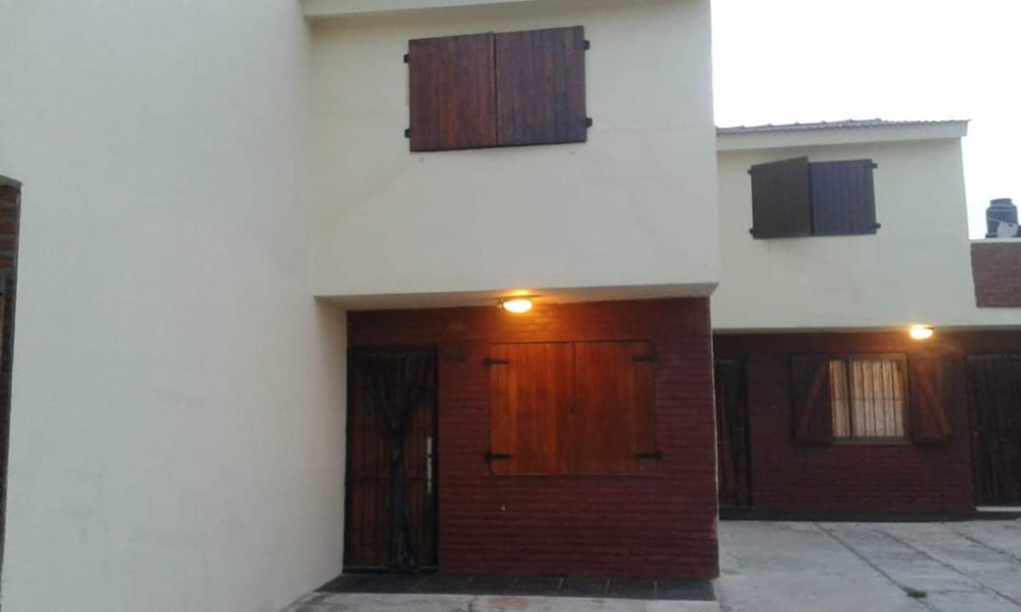DUPLEX 3 AMB. y 4 AMB. ENTRADA DE AUTO Y PATIO -   MAR DEL TUYU -