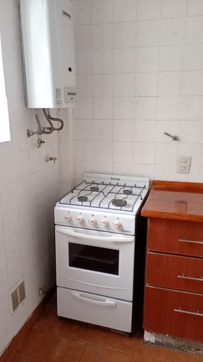 JUAN BAUTISTA ALBERDI 5771 · Mataderos — foto 12