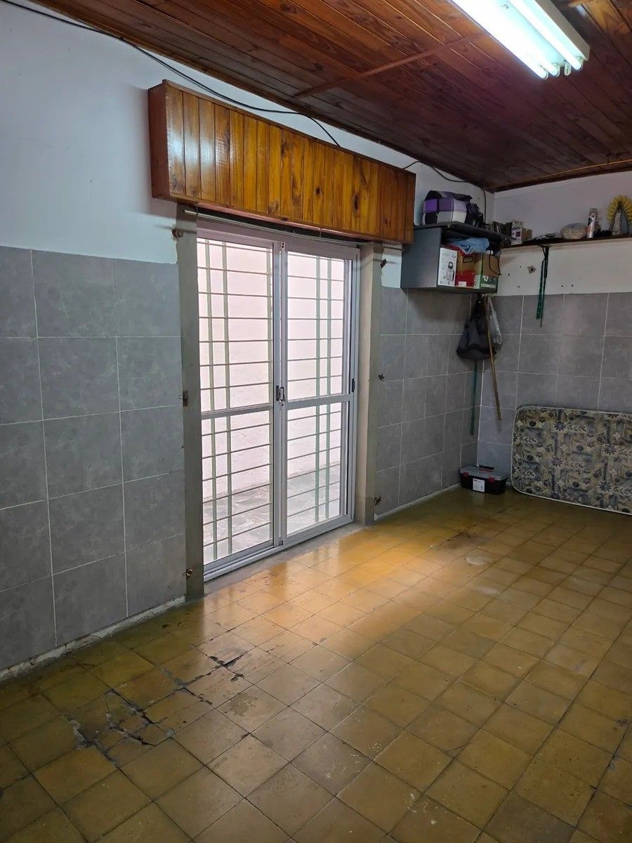 LEOPOLDO LUGONES 750 · Morón — foto 3