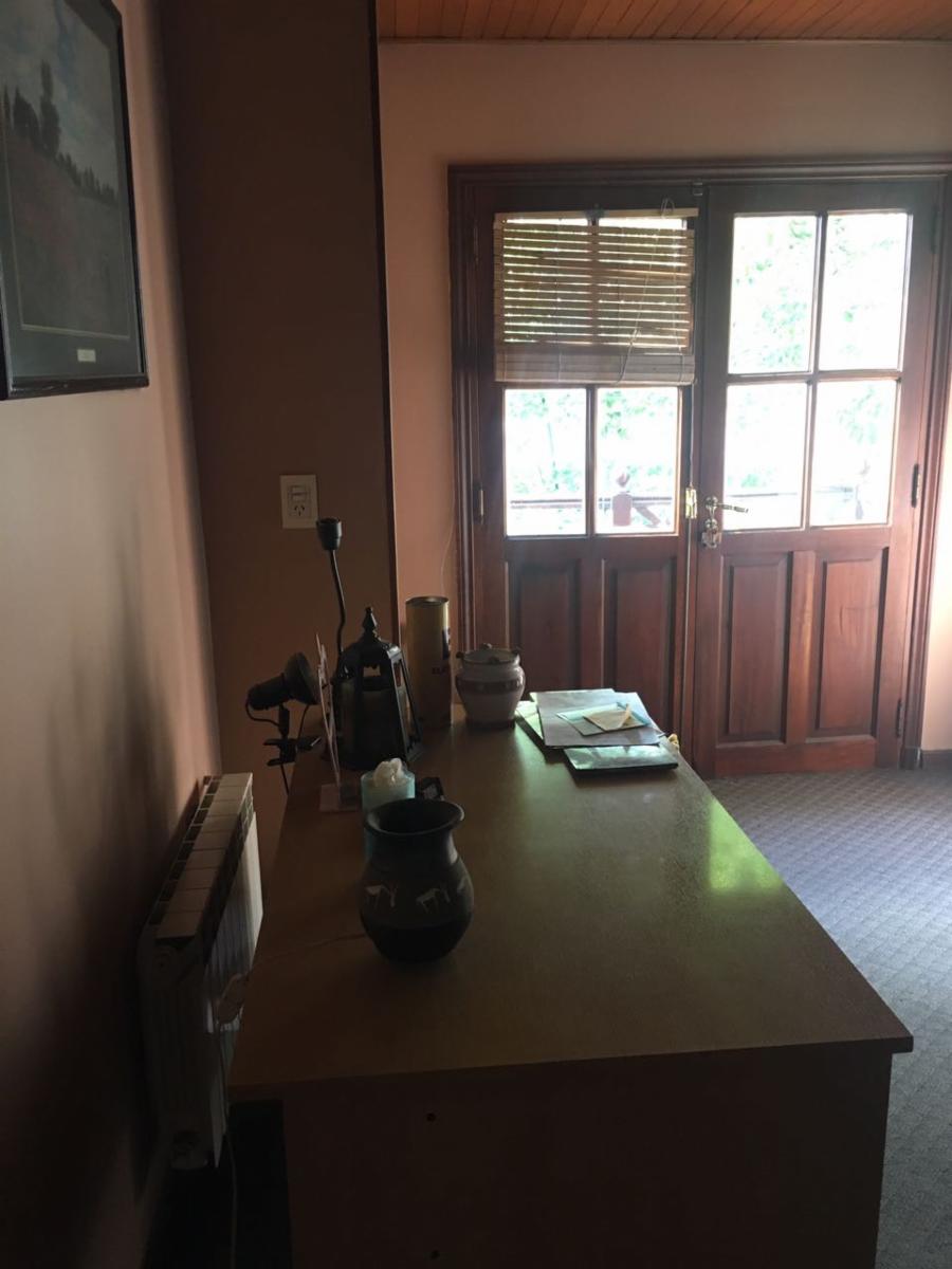 Importantisimo Chalet de calidad de 300m2 cub en zona residencial 