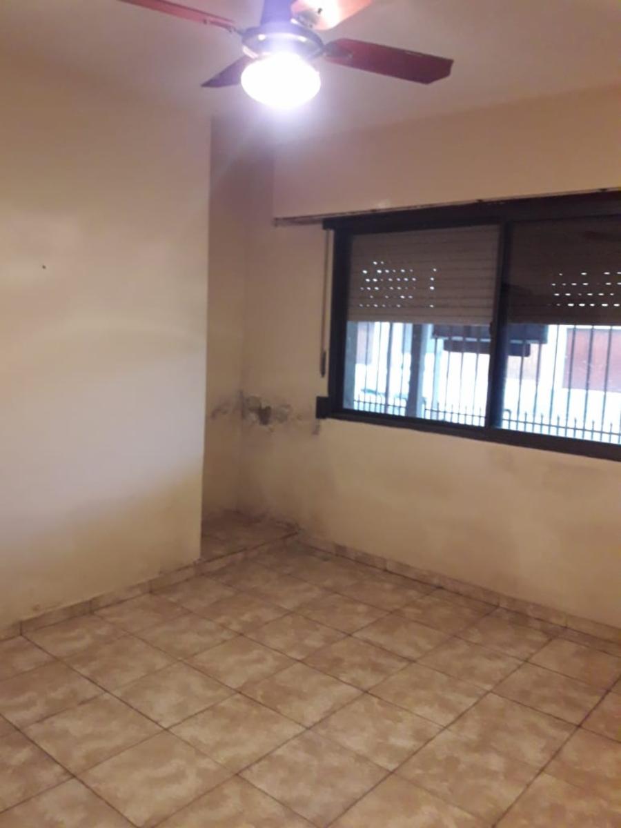 Ayacucho 2549 · Lanús — foto 4