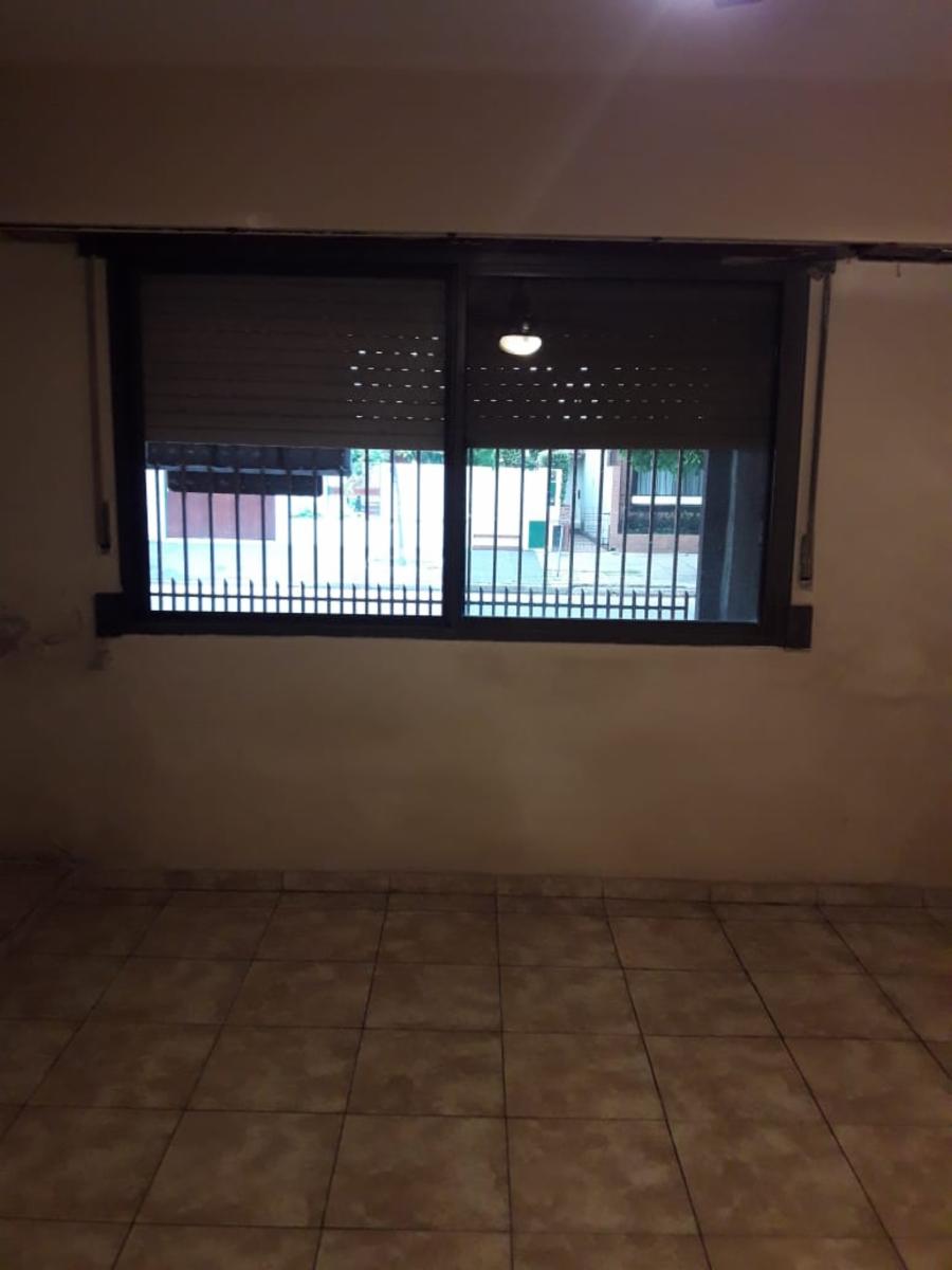 Ayacucho 2549 · Lanús — foto 5