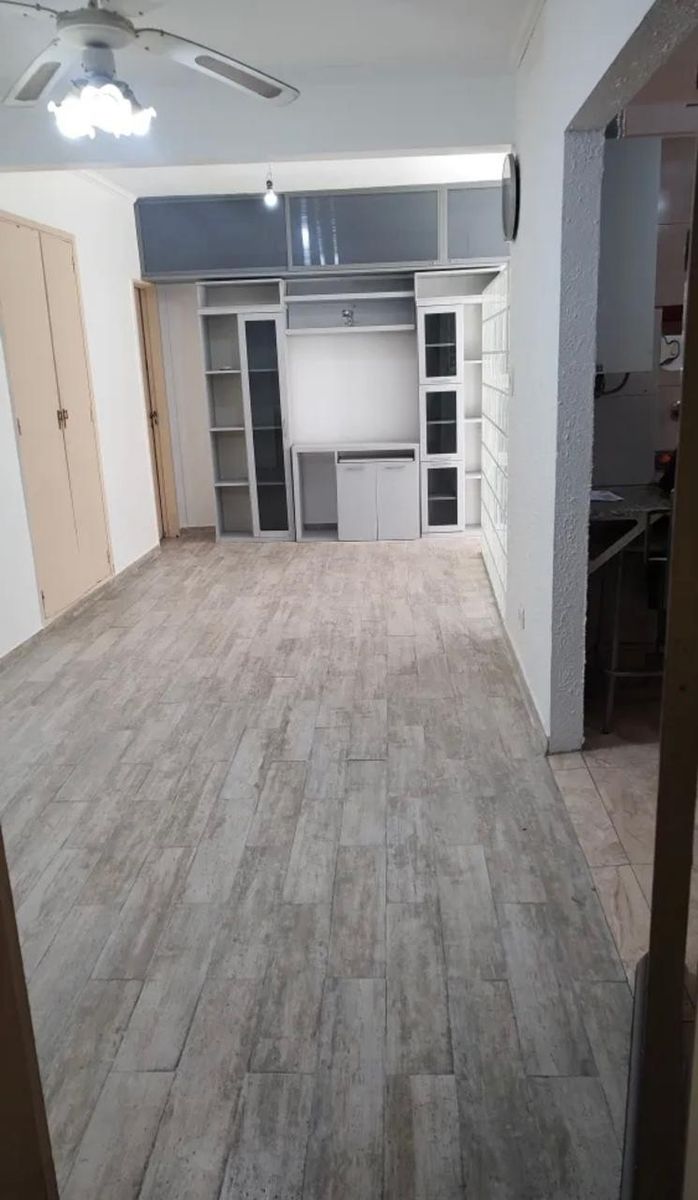dean funes 2100 · Parque Patricios — foto 3
