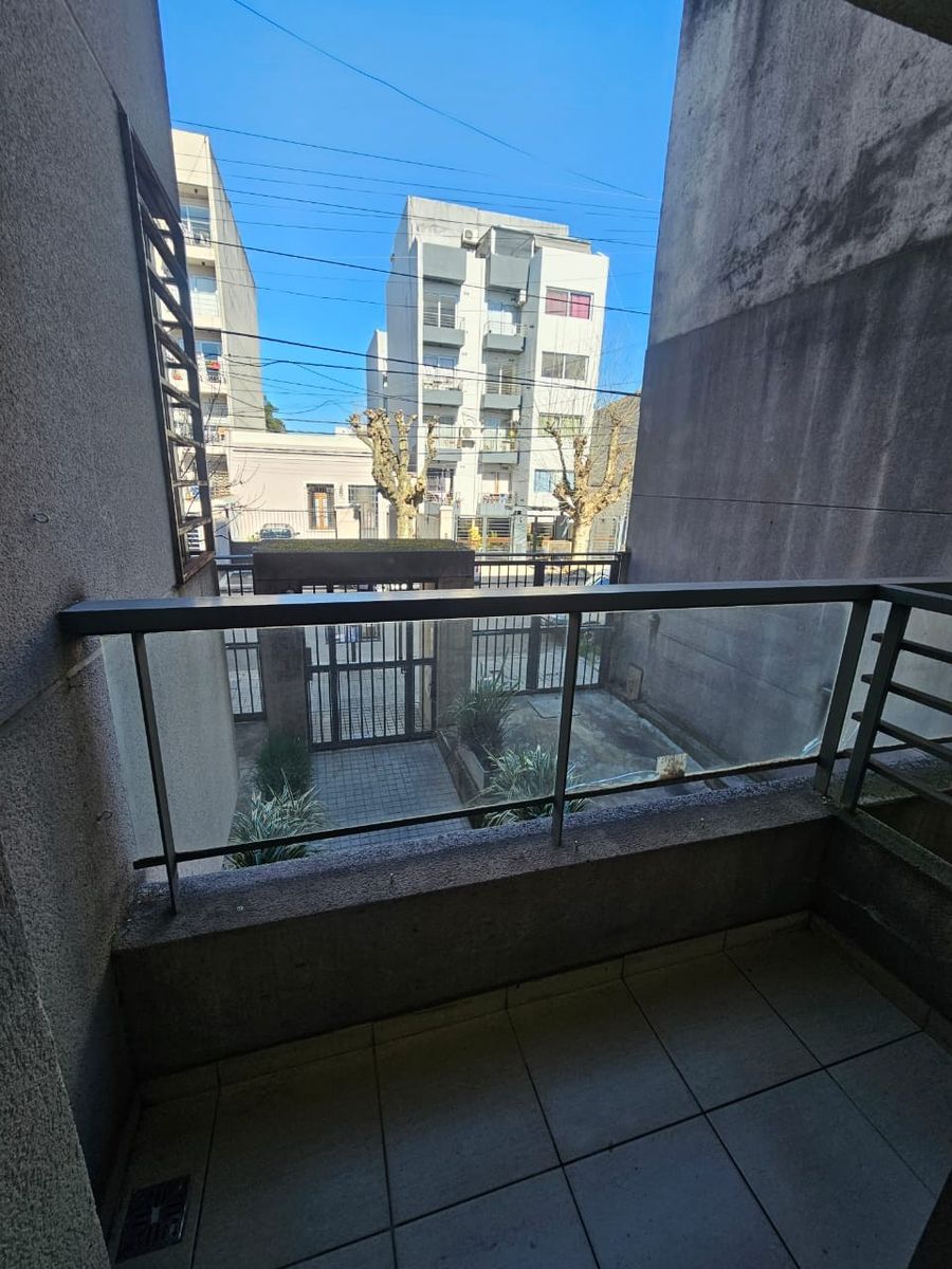 Departamento dos Ambientes en alquiler - Haedo chico