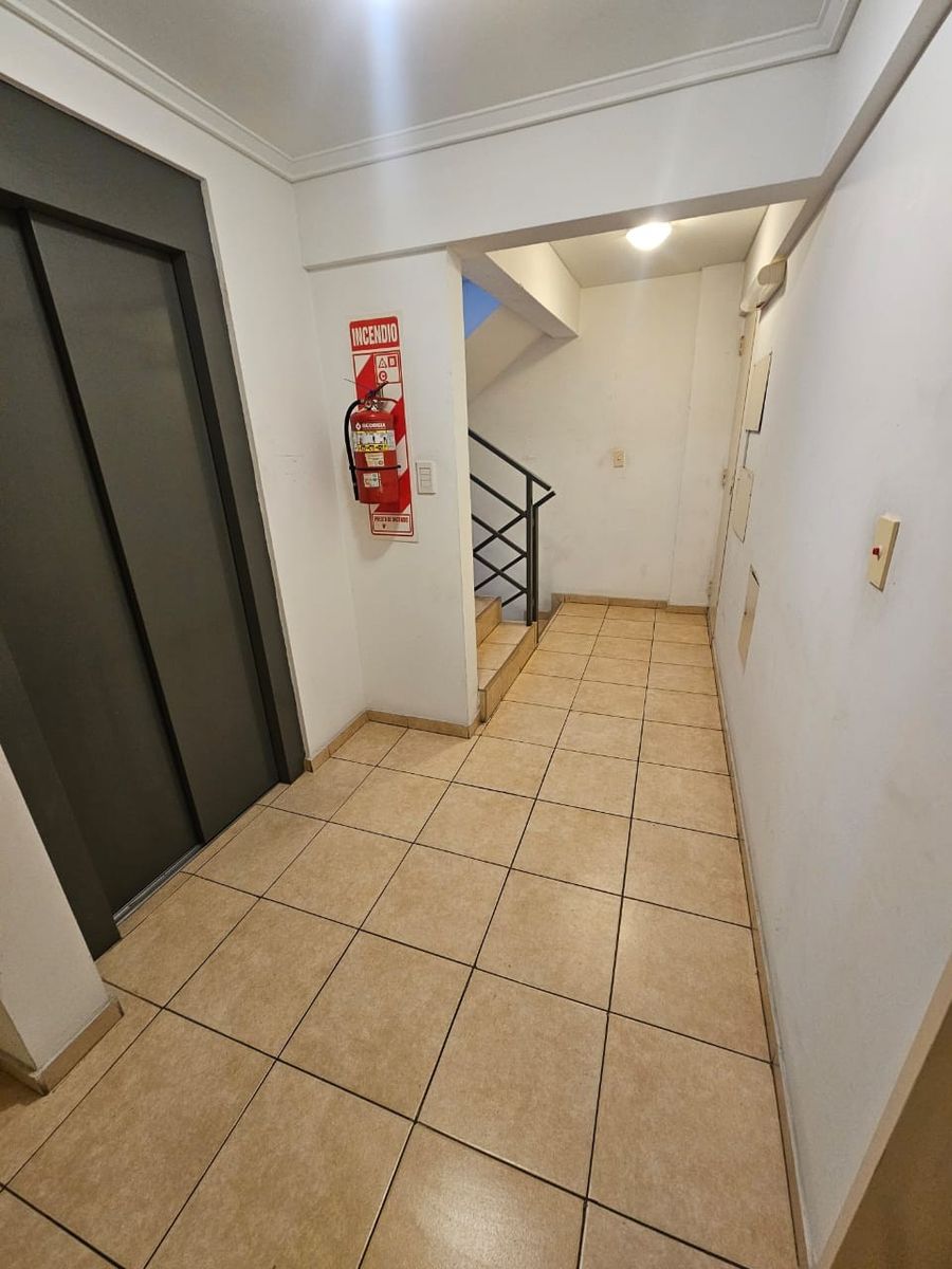 Suipacha 172 · Morón — foto 4