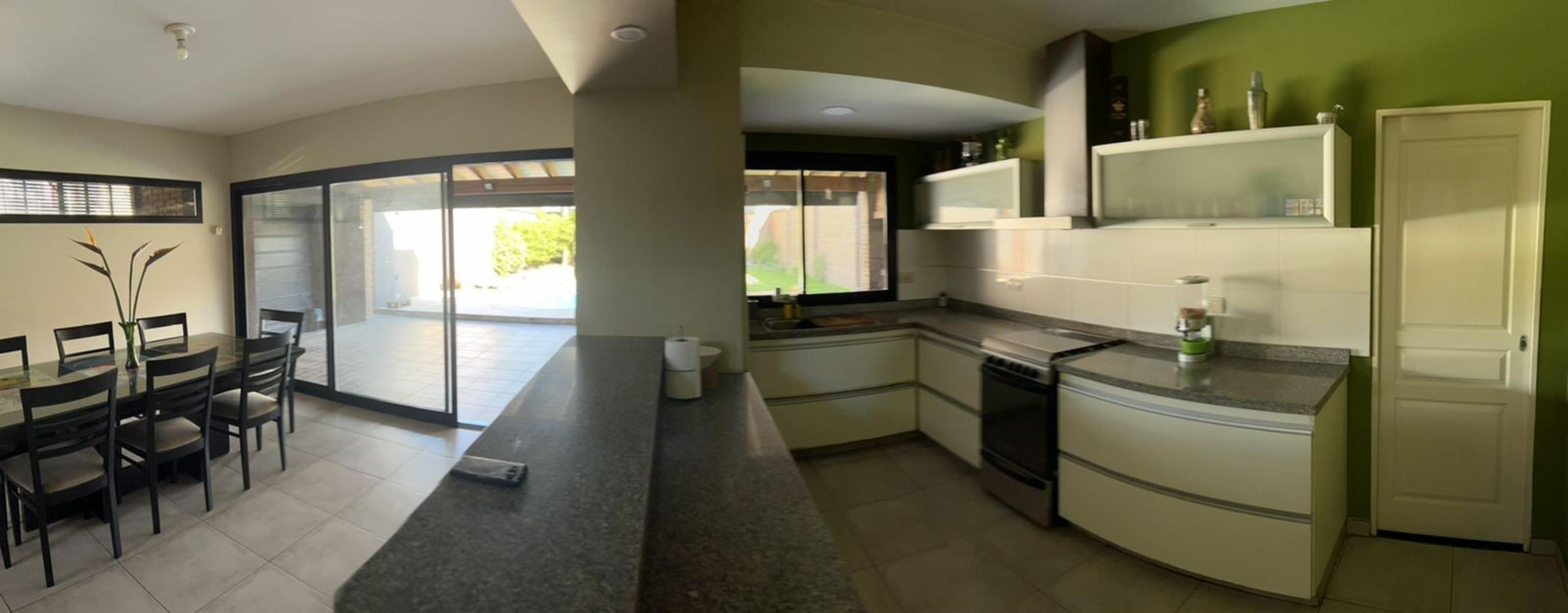 Cacique Catriel 970 · Morón — foto 5