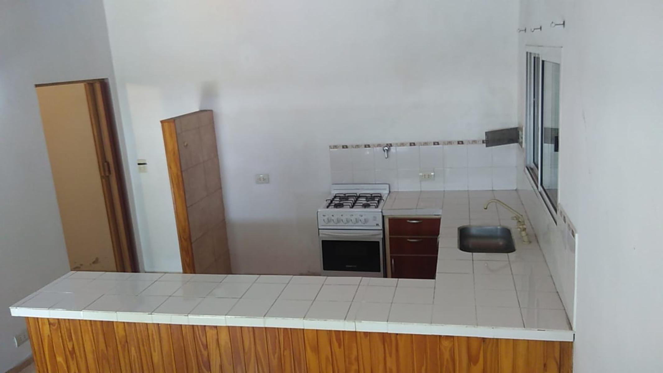 ISLA LENNOX  N°220 · Escobar — foto 6