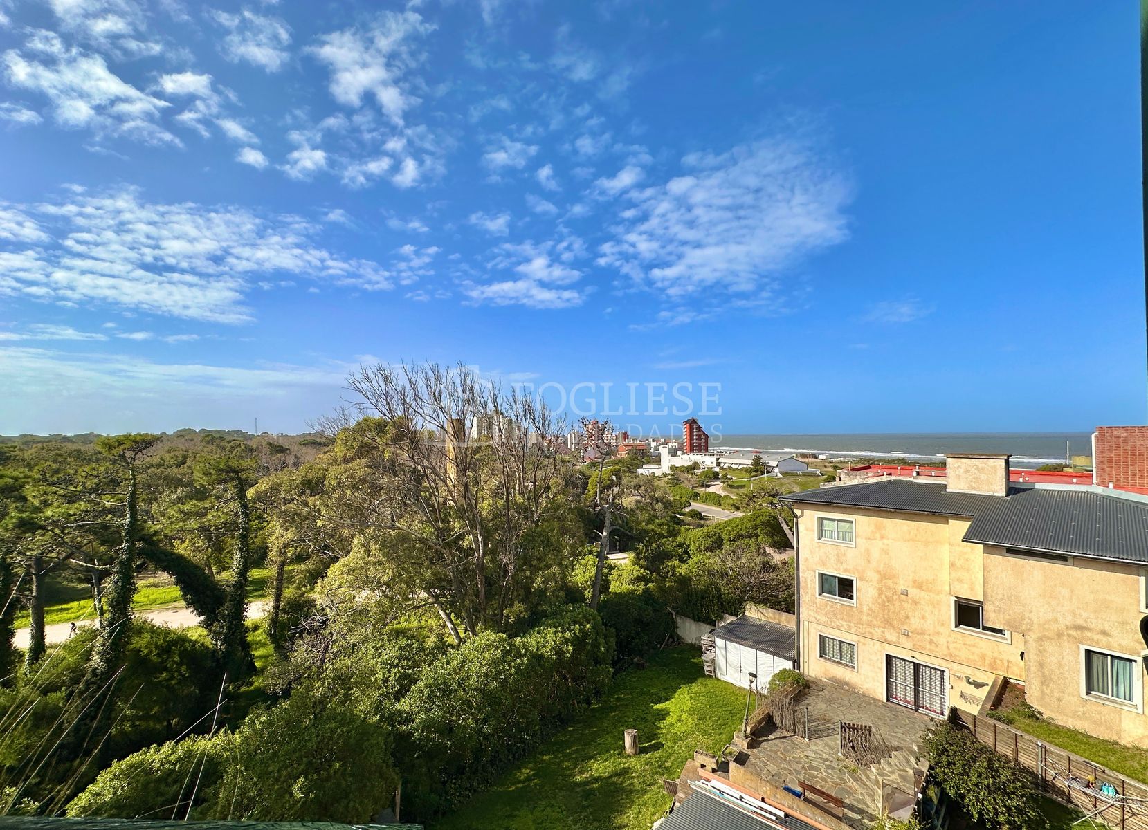 Paseo 114 entre Avenidas 1 y 3 · Villa Gesell — foto 9