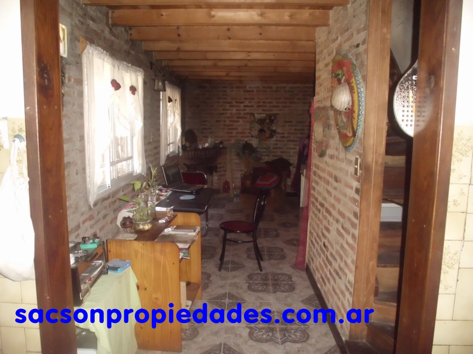 Av Arturo Illia al 700 · Morón — foto 4