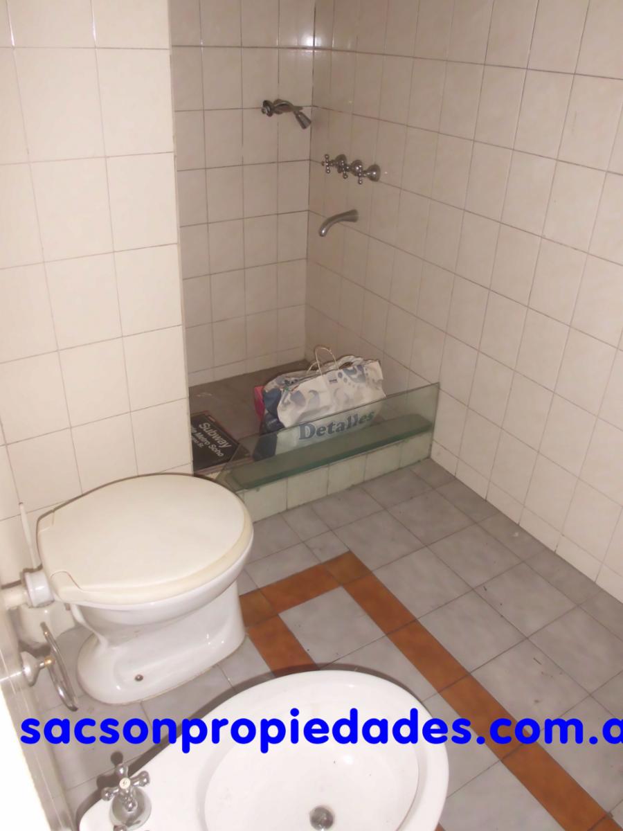 Av Arturo Illia al 700 · Morón — foto 7
