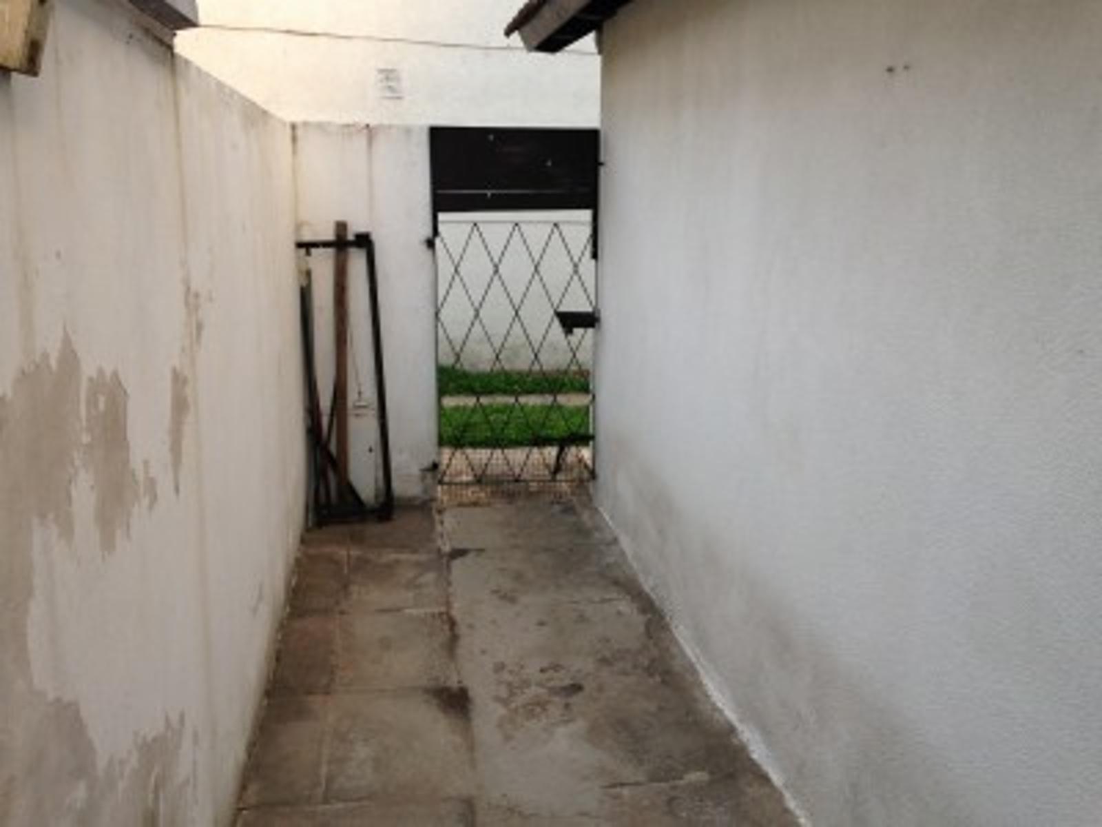 50 n 651 · La Costa — foto 8
