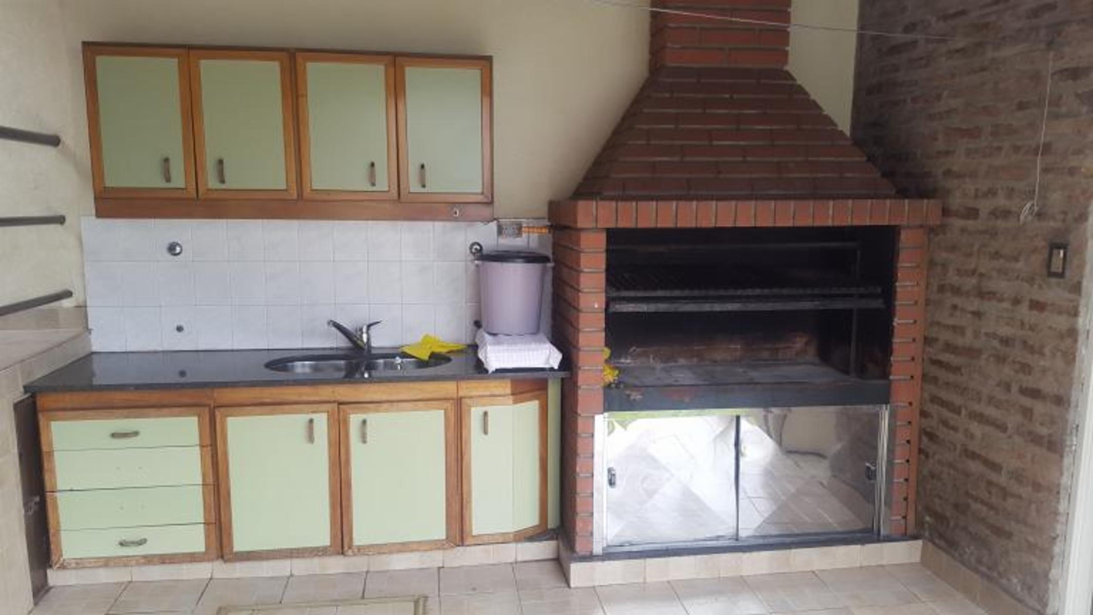 LISANDRO MEDINA 1200 · Tres De Febrero — foto 5