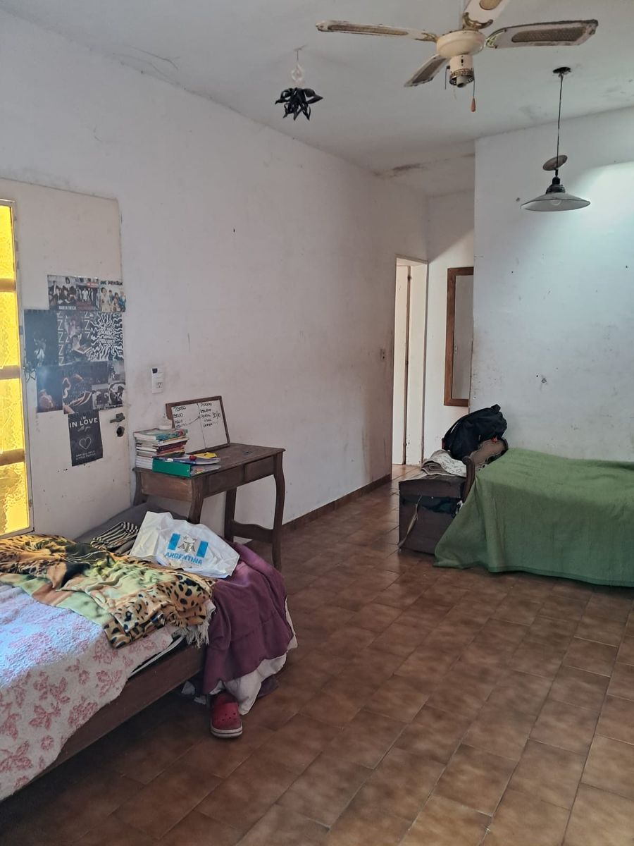 CACIQUE NAMUNCURA  N°  556 · Morón — foto 12