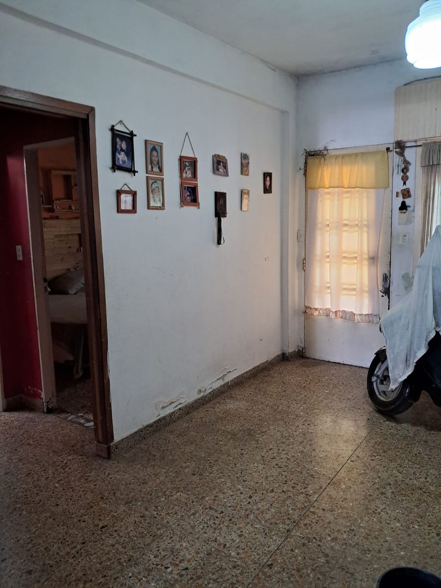 CACIQUE NAMUNCURA  N°  556 · Morón — foto 7