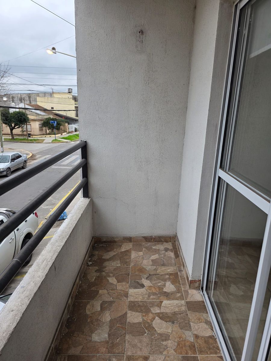 Esteban de Luca 1012 1ºA · La Matanza — foto 14