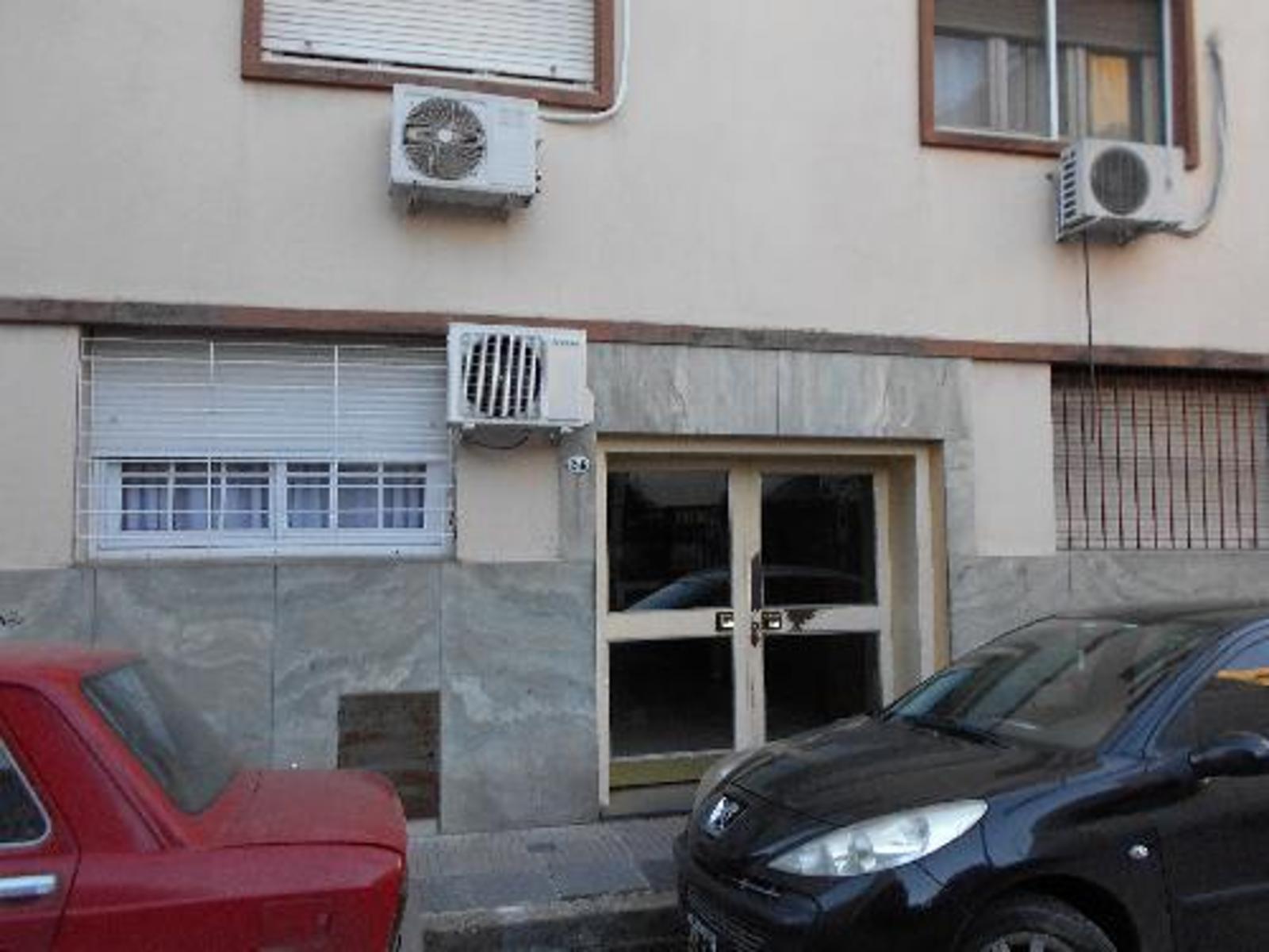 PASAJE BUERAS 200 · Liniers — foto 12