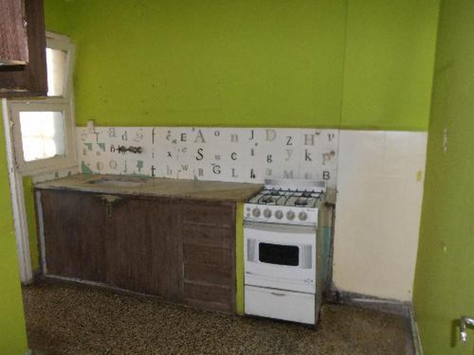 PASAJE BUERAS 200 · Liniers — foto 16