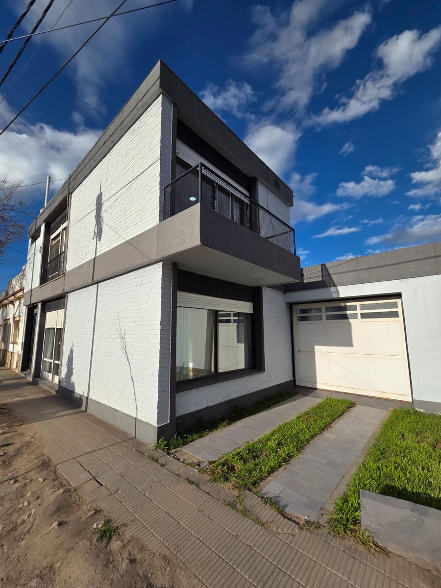 Undiano 888 · Bahia Blanca — foto 3