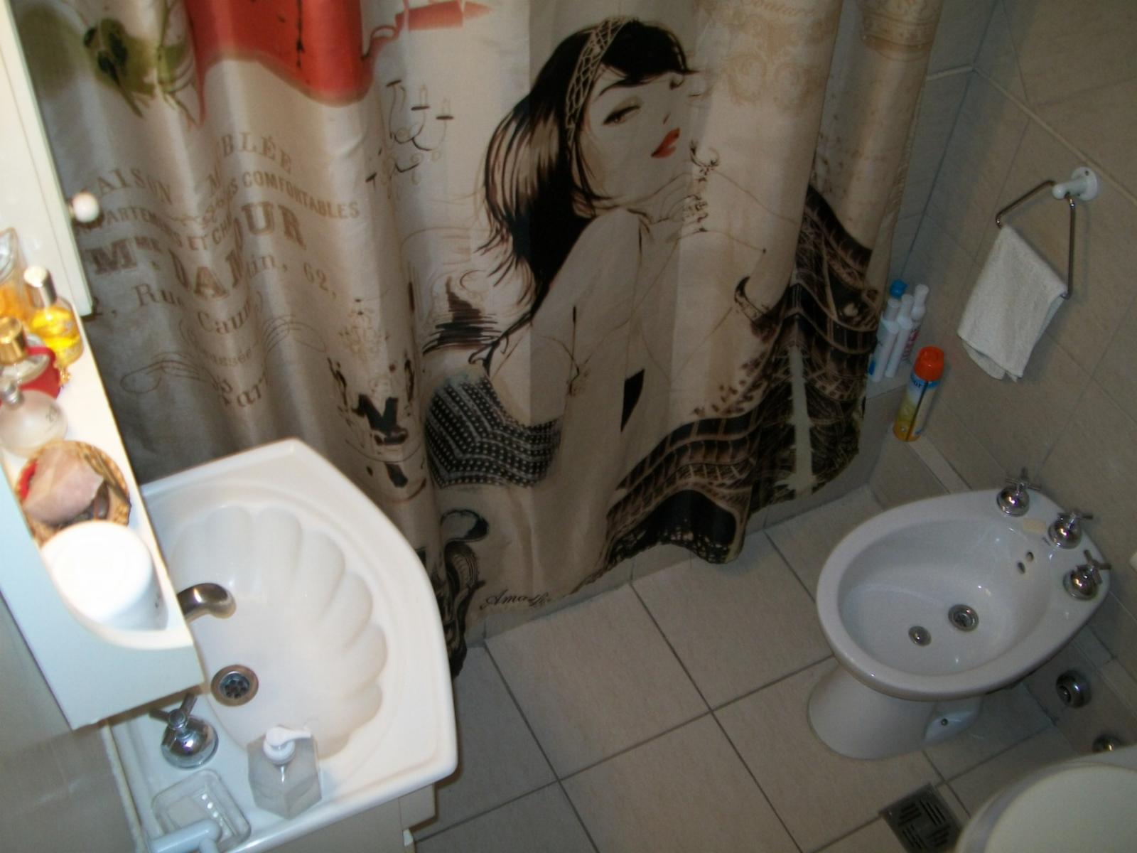 3 AMBIENTES EN DUPLEX AL CONTRAFRENTE CON 2 BAÑOS COMPLETOS