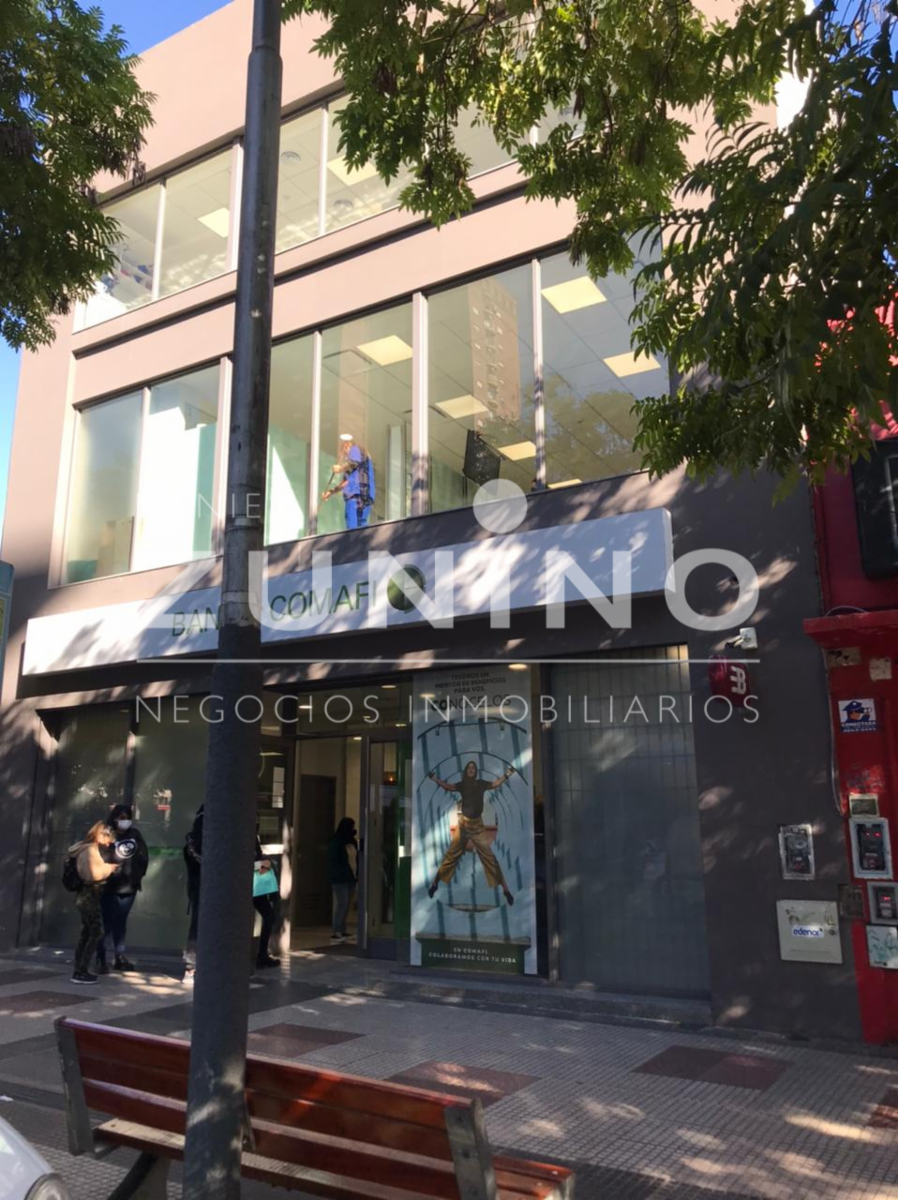 Perón 1157 · San Miguel — foto 3