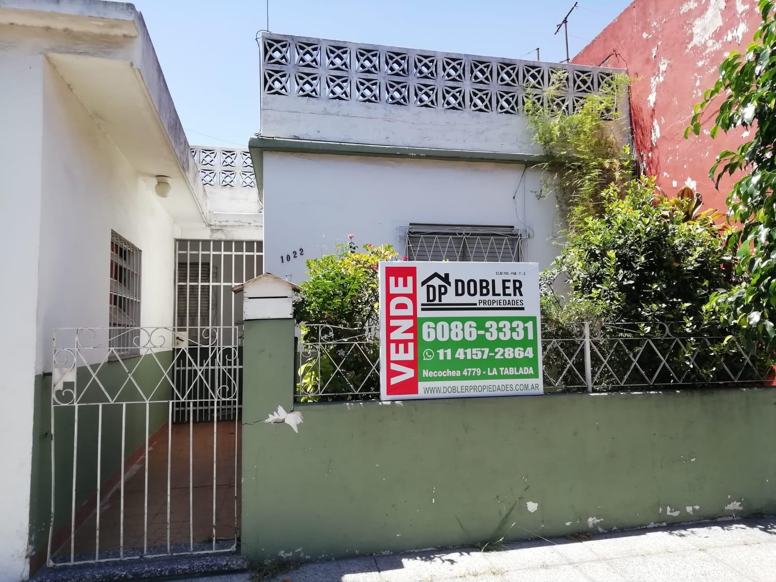 vende casa 2 ambientes la tablada. APTO CREDITO