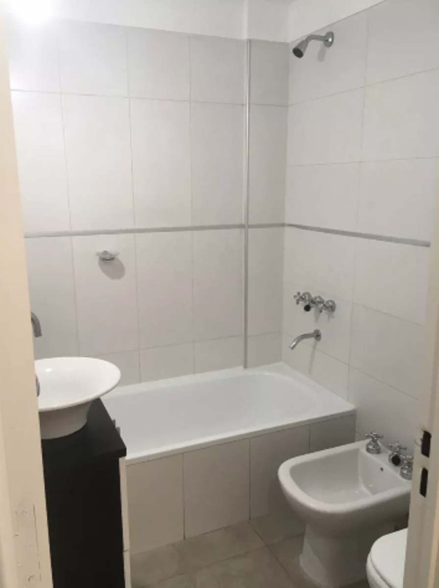 GASCÓN 400 · Lomas De Zamora — foto 3