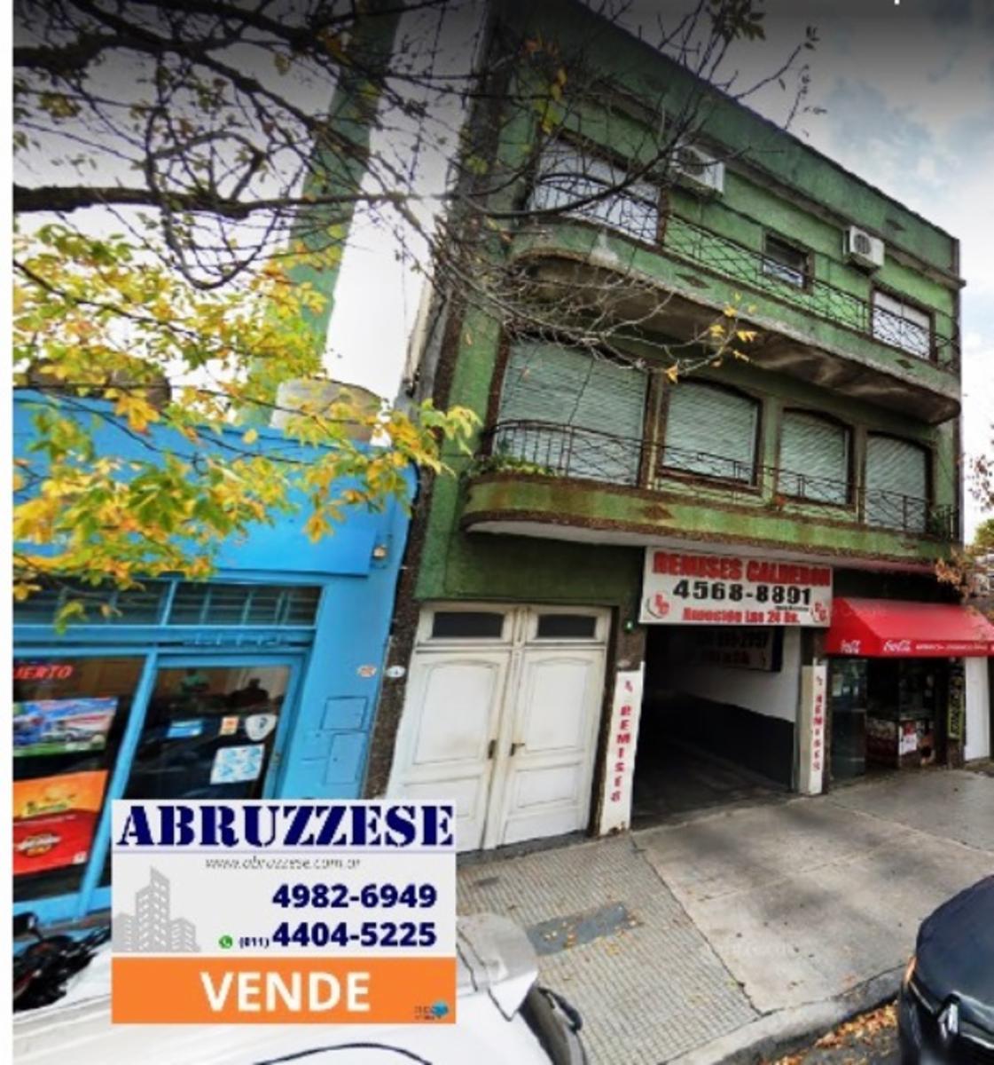 Salón libre 1 piso APTO VARIAS ACTIVIDADES aprox160M2 servicios frente a Hospital Velez Sarsfield