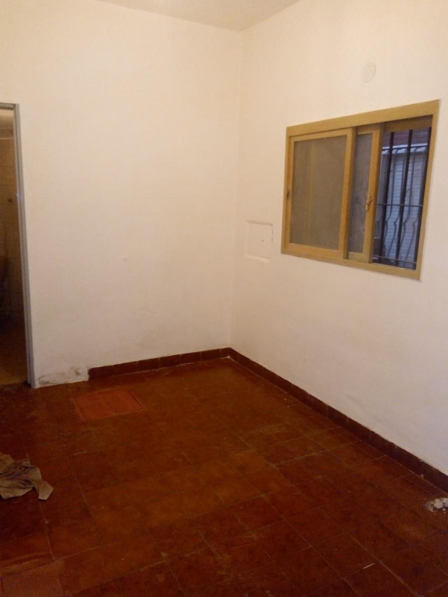 Gaeberler N° 1090 · Morón — foto 4