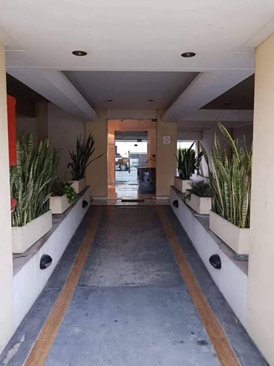 Ortiz de Rosas 652 · Morón — foto 3