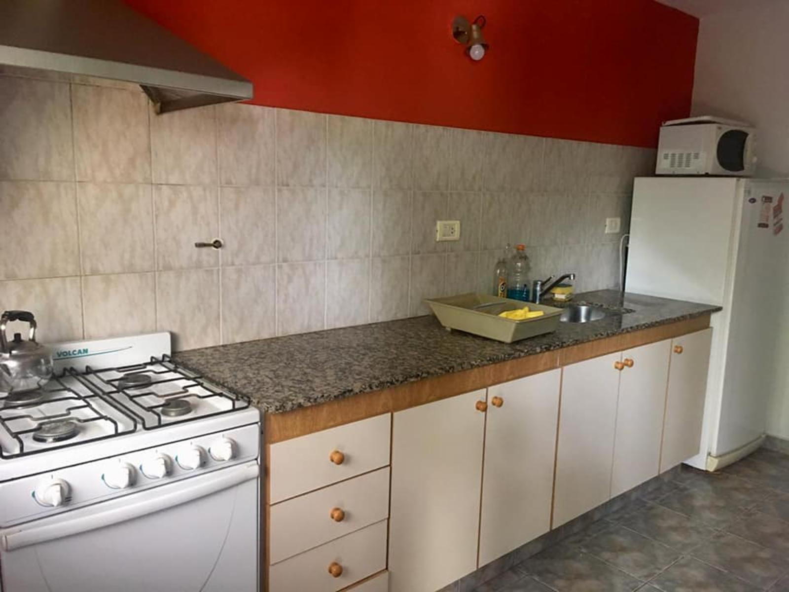VICTORIO LUZURIAGA 60 · Monte Hermoso — foto 3