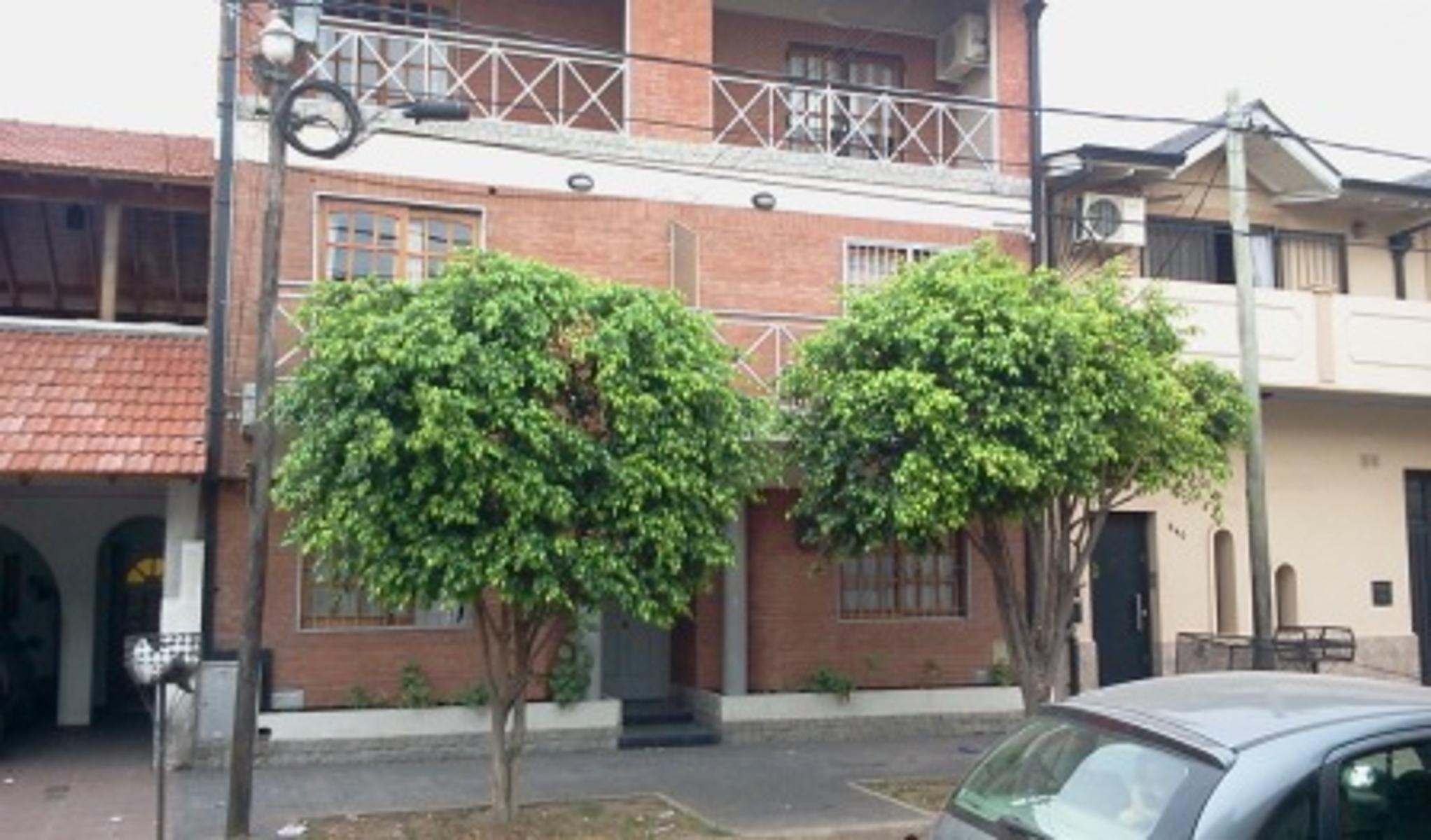 Gral Acha 332 · La Matanza — foto 4