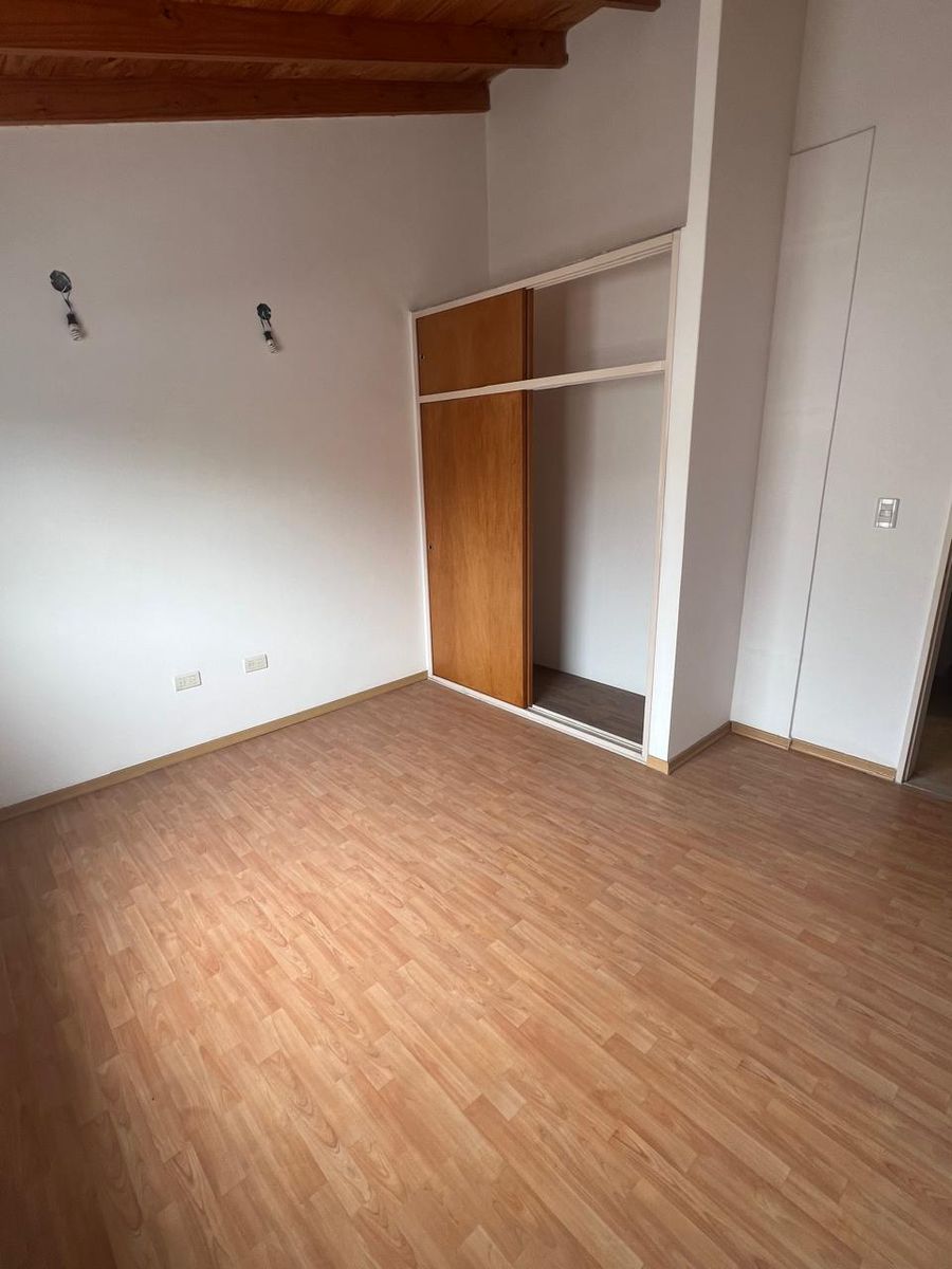 Gral. Pico 127 · La Matanza — foto 11