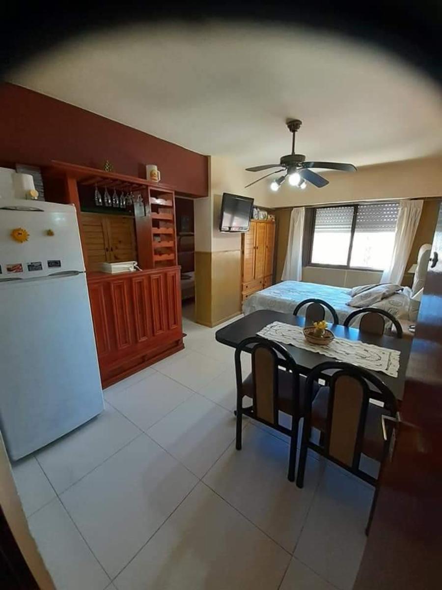Monoambiente en pleno centro de San Clemente del Tuyú - Venta