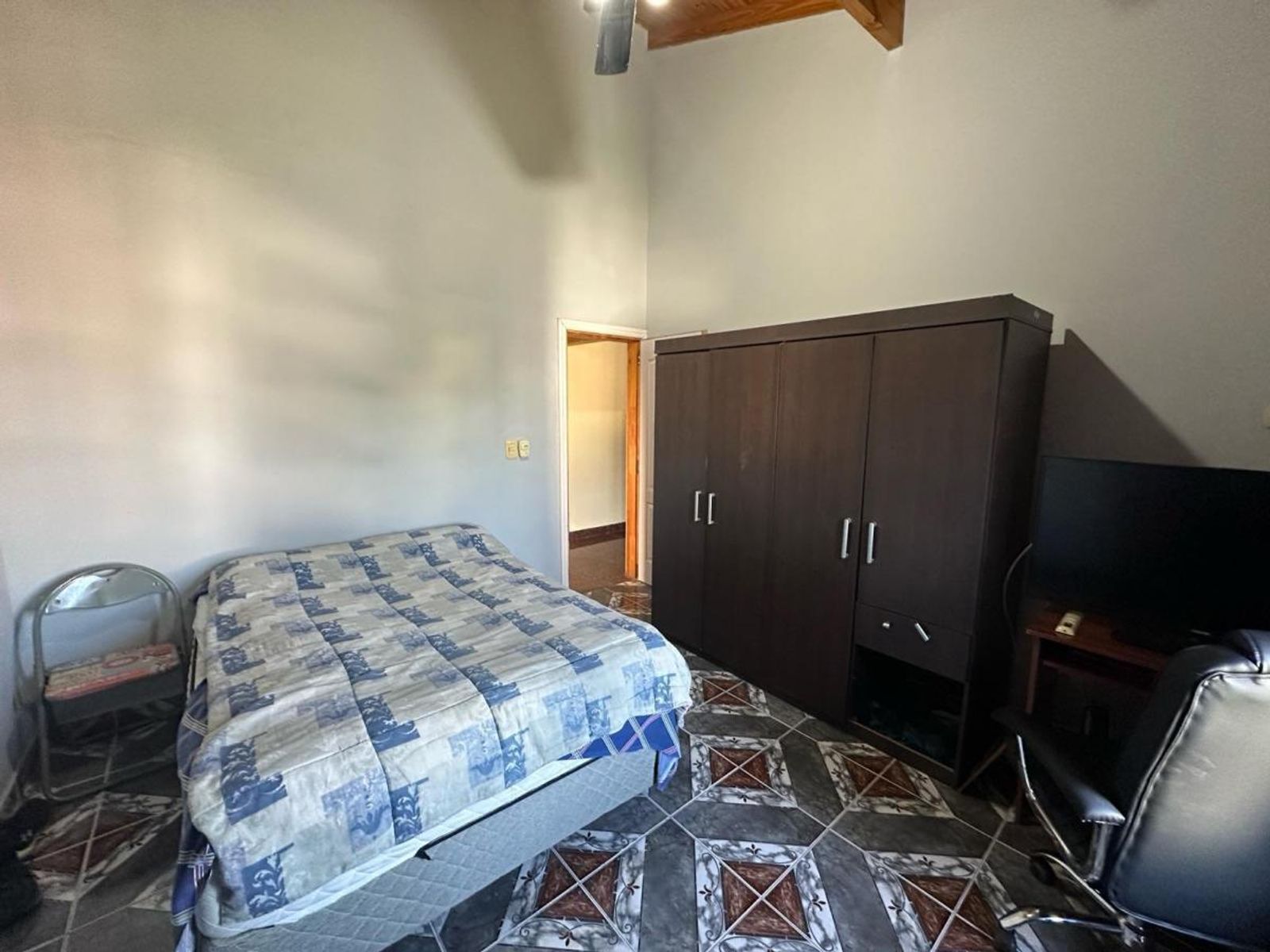 HUAURA 880 · Morón — foto 26