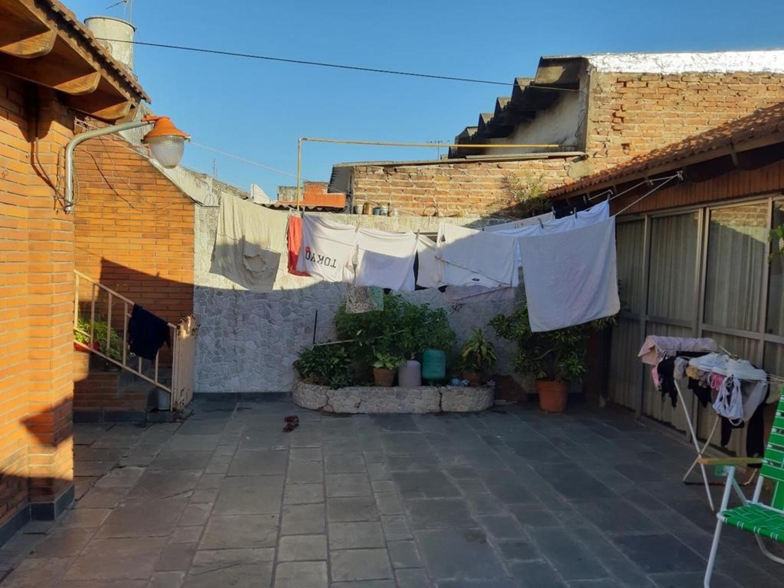 Almirante Brown 3851 · La Matanza — foto 14