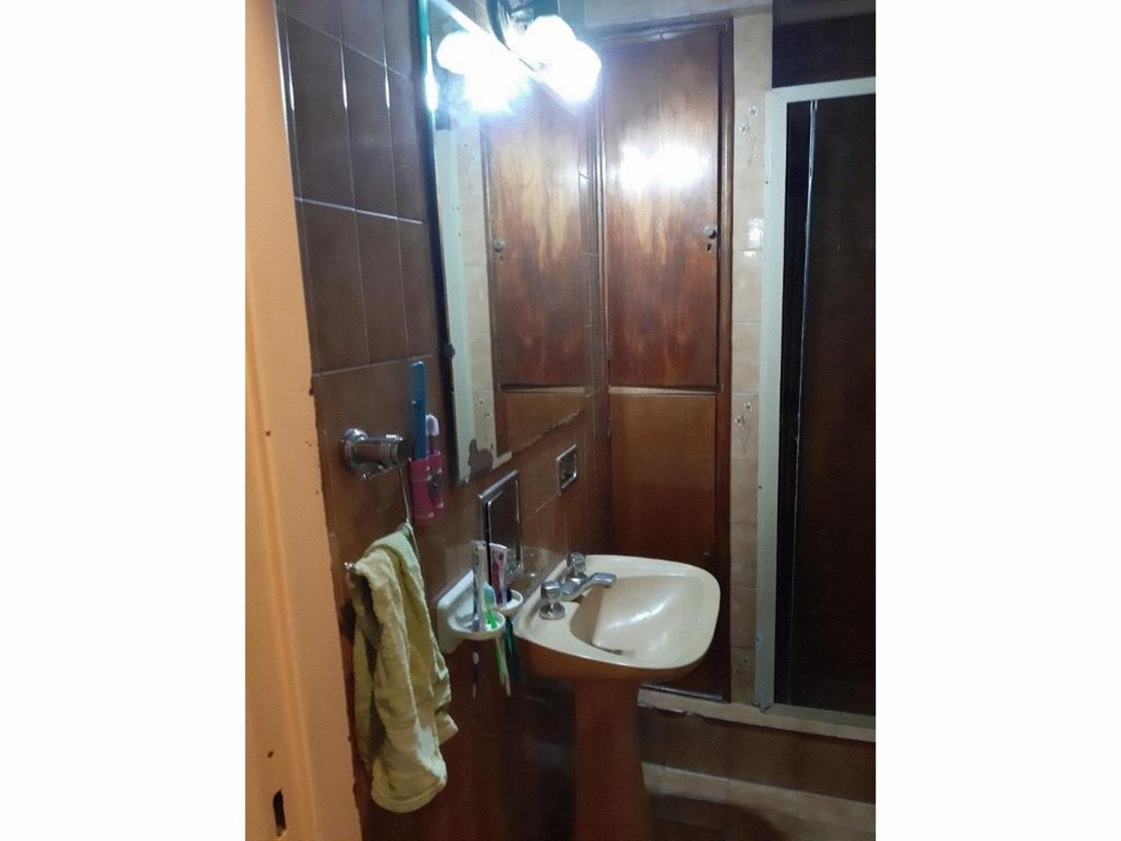 Almirante Brown 3851 · La Matanza — foto 10