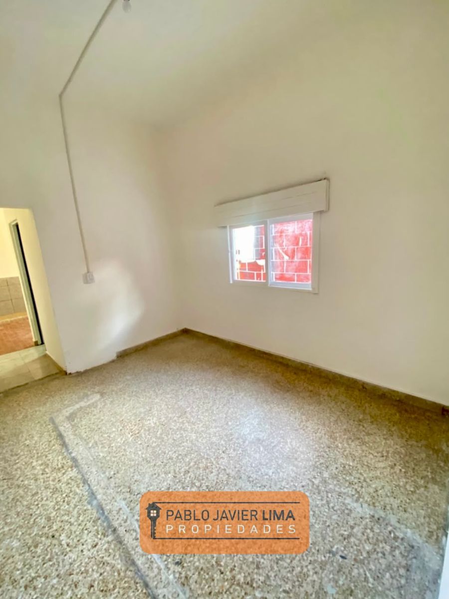 MIGUEL DE CERVANTES 2202 · Tres De Febrero — foto 11