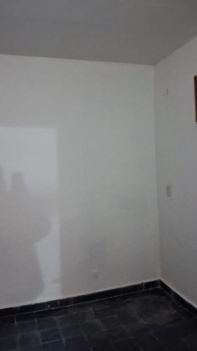 AV PRESIDENTE PERON 373 · Morón — foto 13