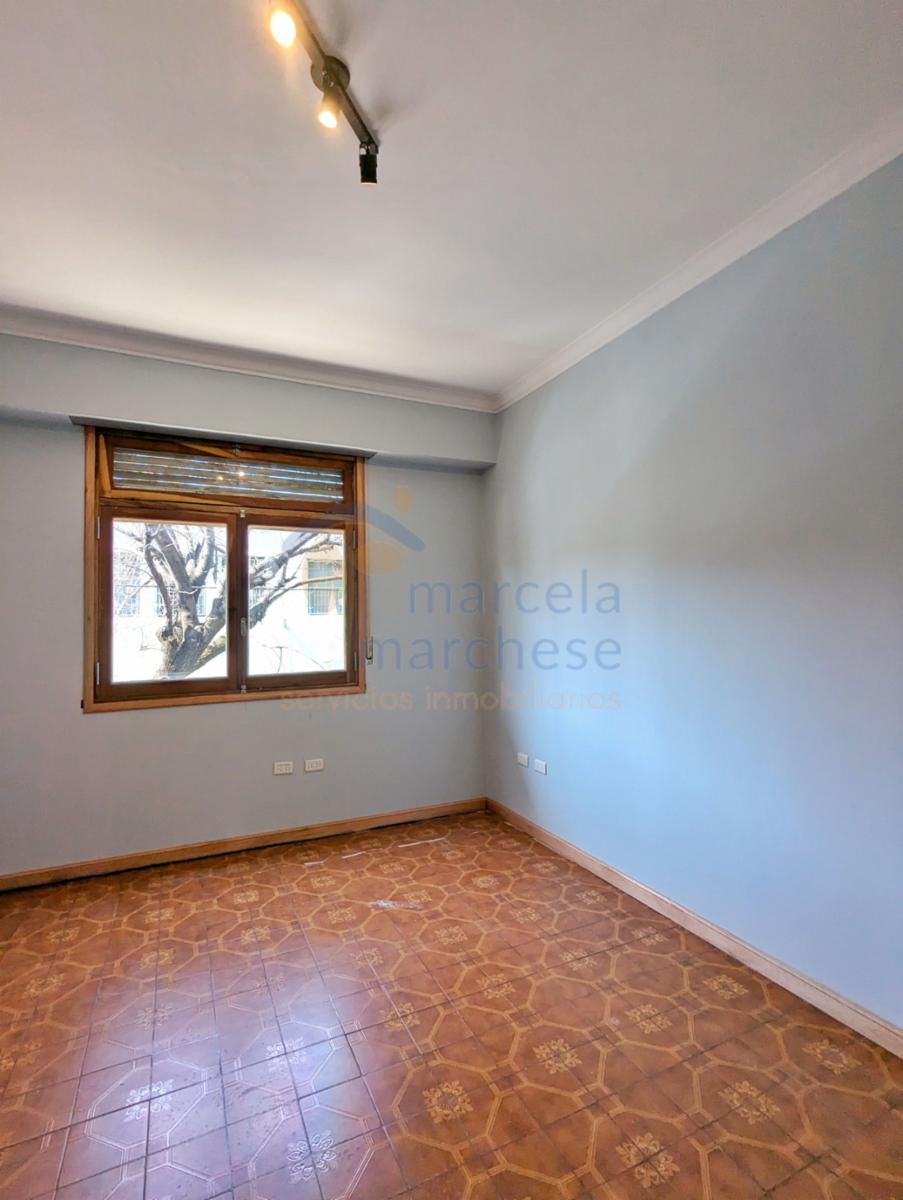 Portela 720 · Flores — foto 29