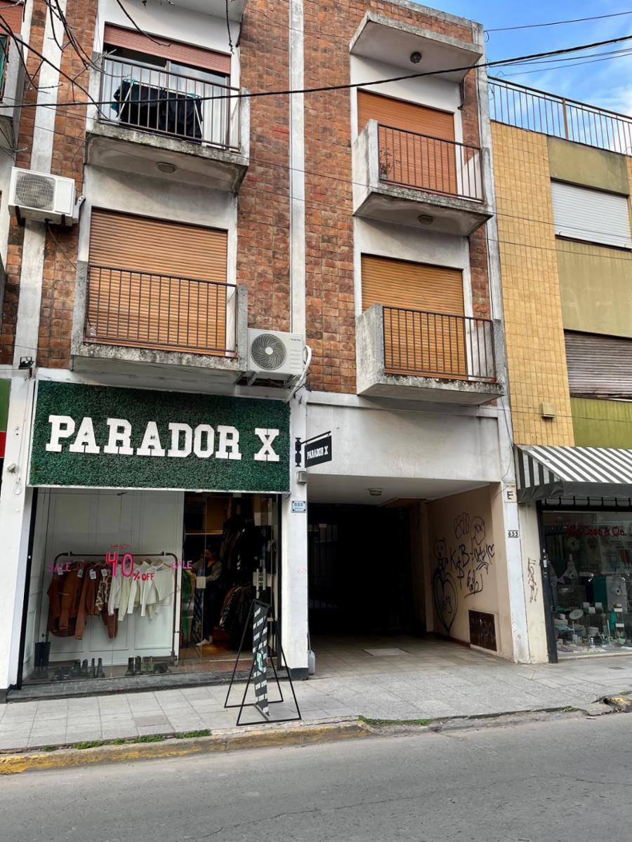 DEPTO DE 3 AMB CON EXCELENTE UBICACION