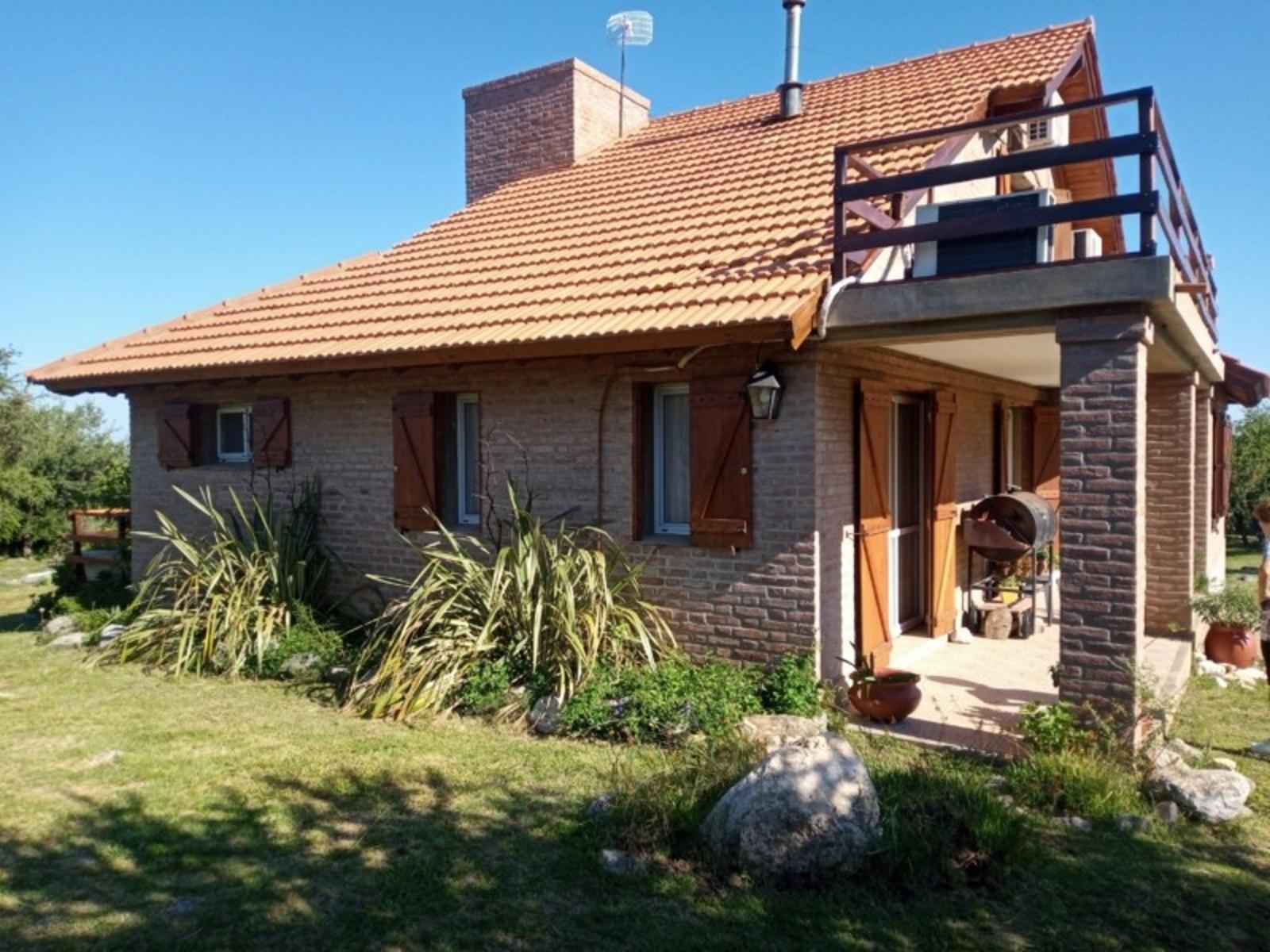 CASA MAS MONOAMBIENTE EN LOS MOLLES, SAN LUIS · Junín — foto 4