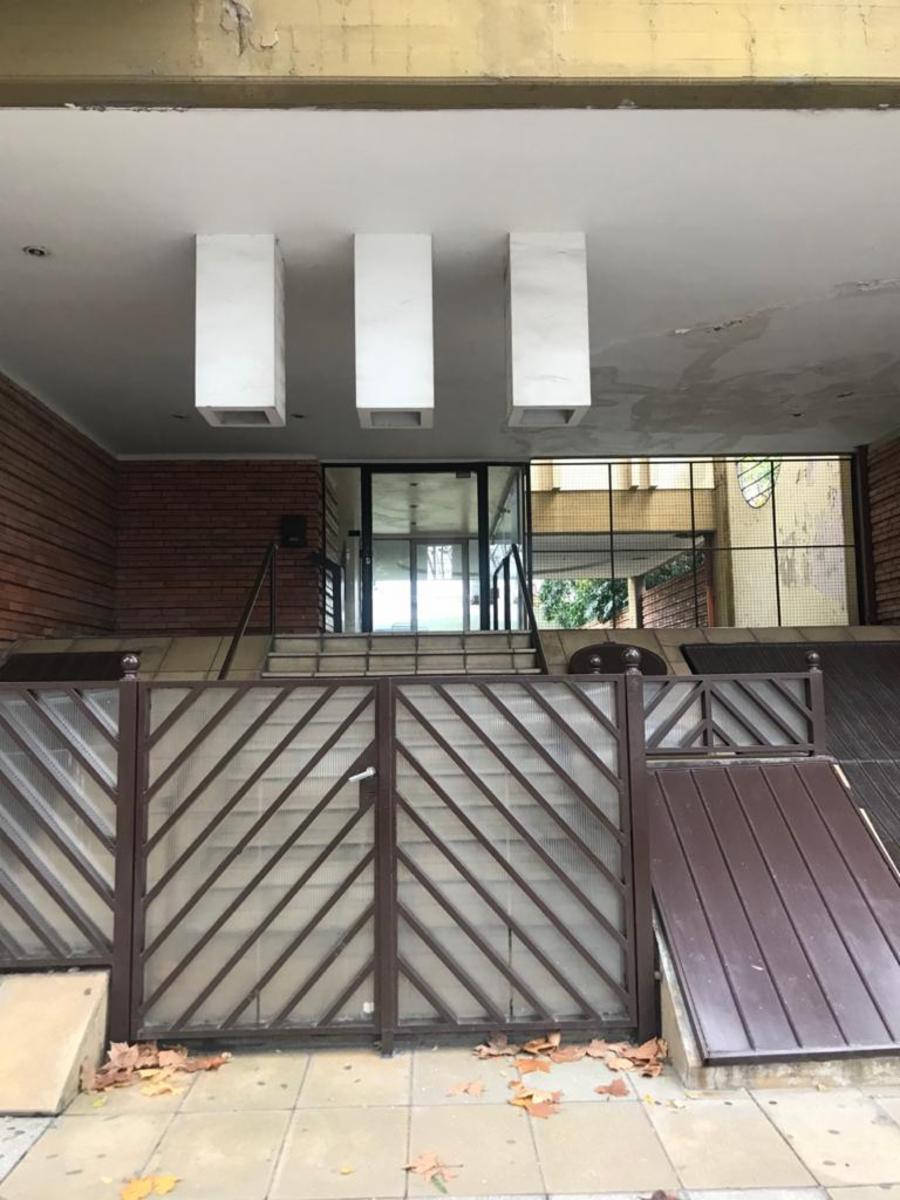 Departamento de tres ambientes a la venta en San Miguel