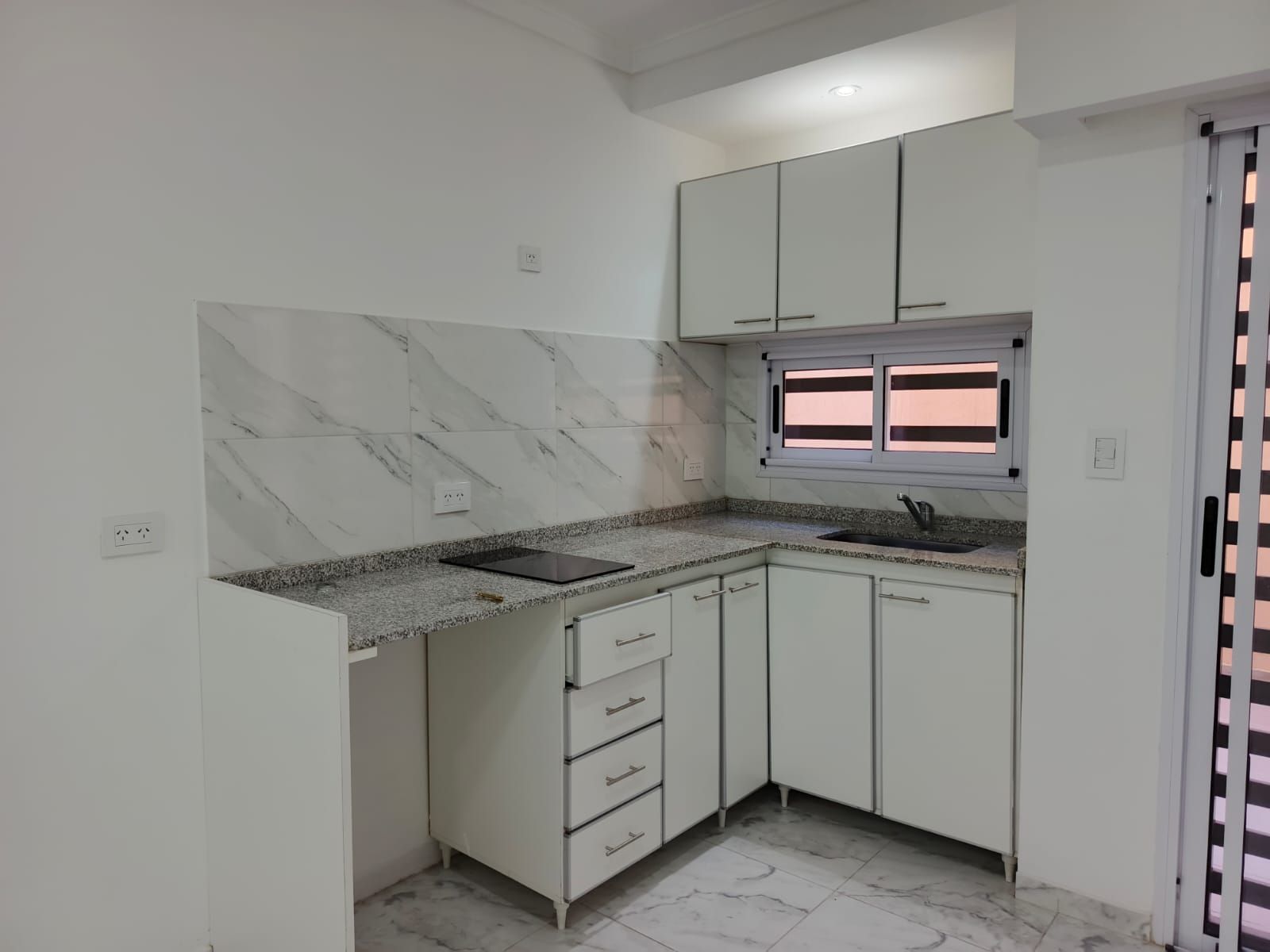 CANADA 3400 · Lanús — foto 4