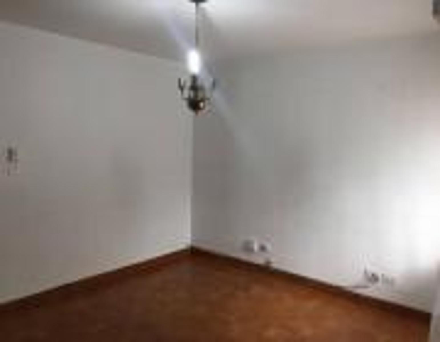 Aguero 449 · Morón — foto 3