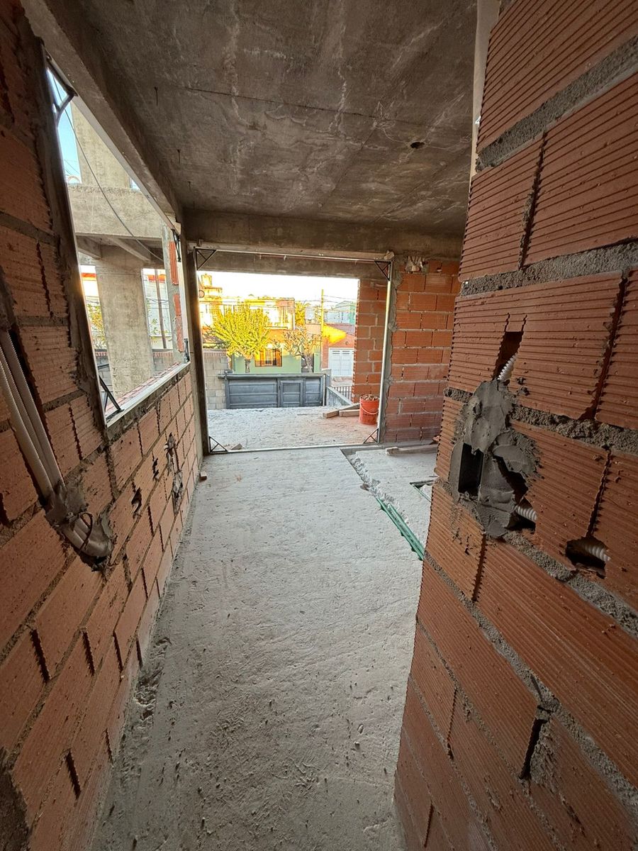 JULIAN PEREZ 565 · Morón — foto 6