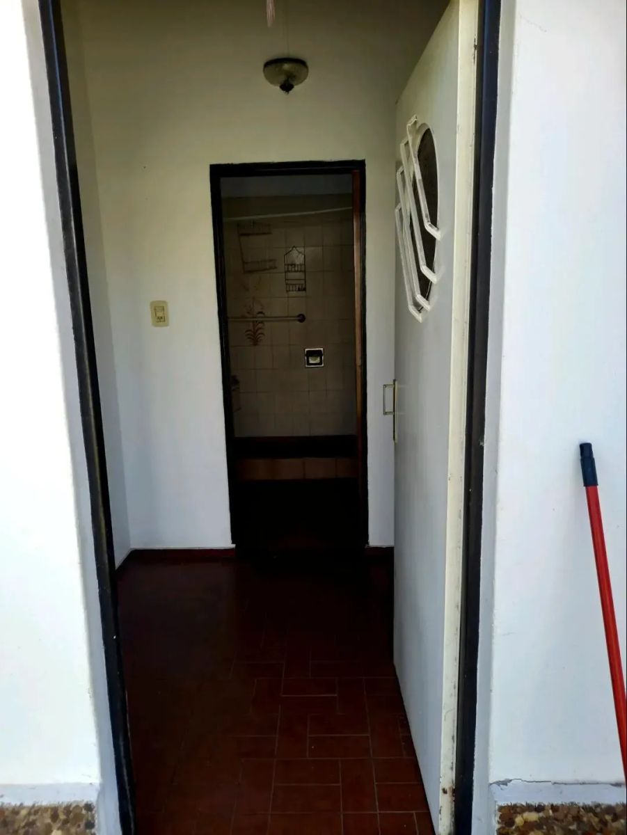 Maestra Muñoz 1700 · Ituzaingó — foto 10
