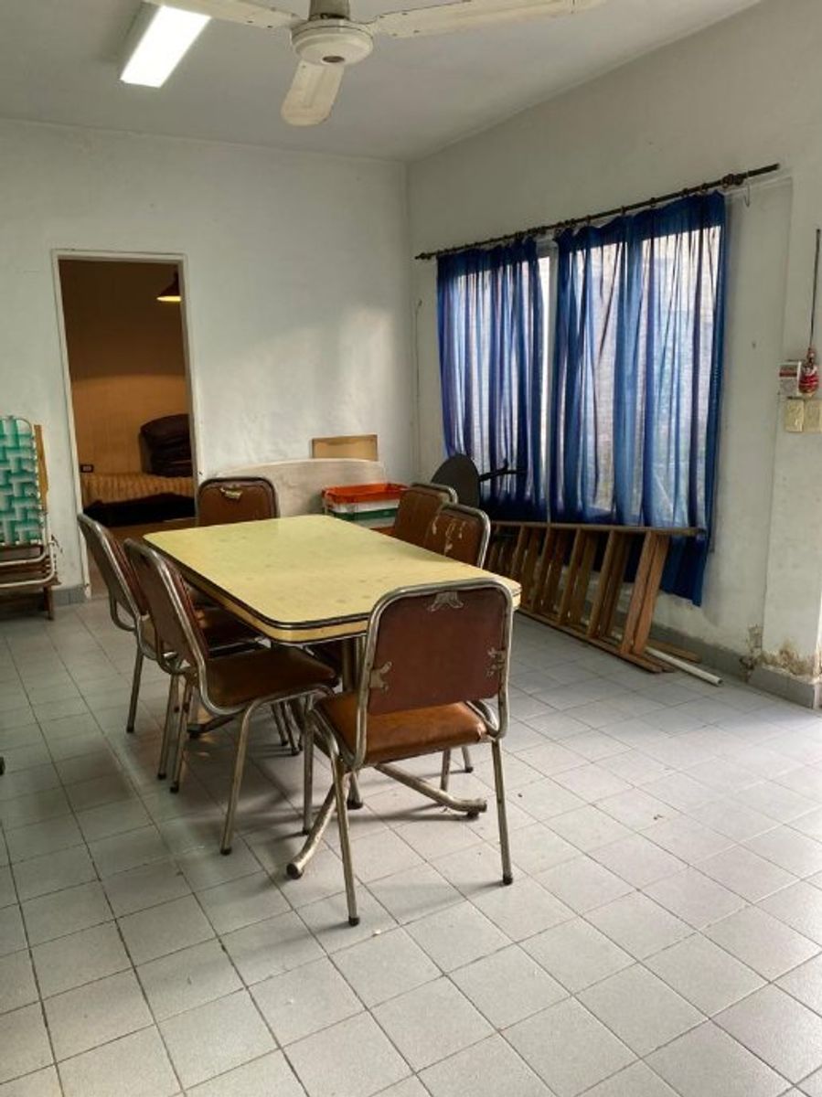 España 2155 · Morón — foto 10