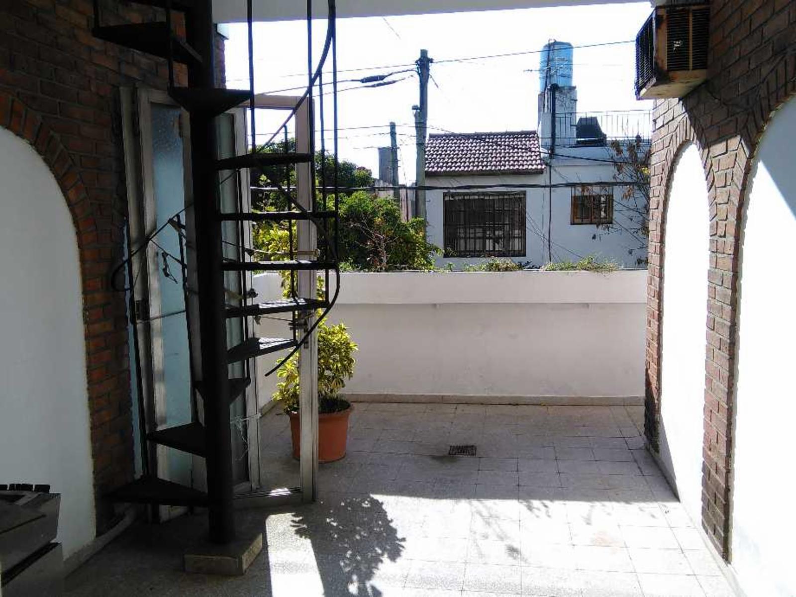 Pellegrini 809 · Quilmes — foto 19