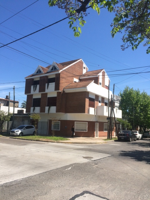 Pellegrini 809 · Quilmes — foto 8