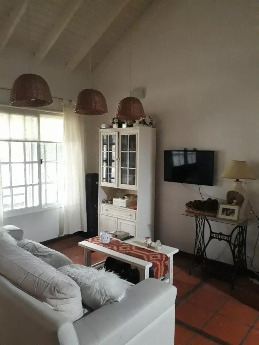 HERMOSA CASA EN BANCO PROVINCIA